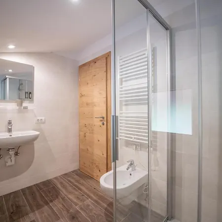 Della Creta Hotel 3*